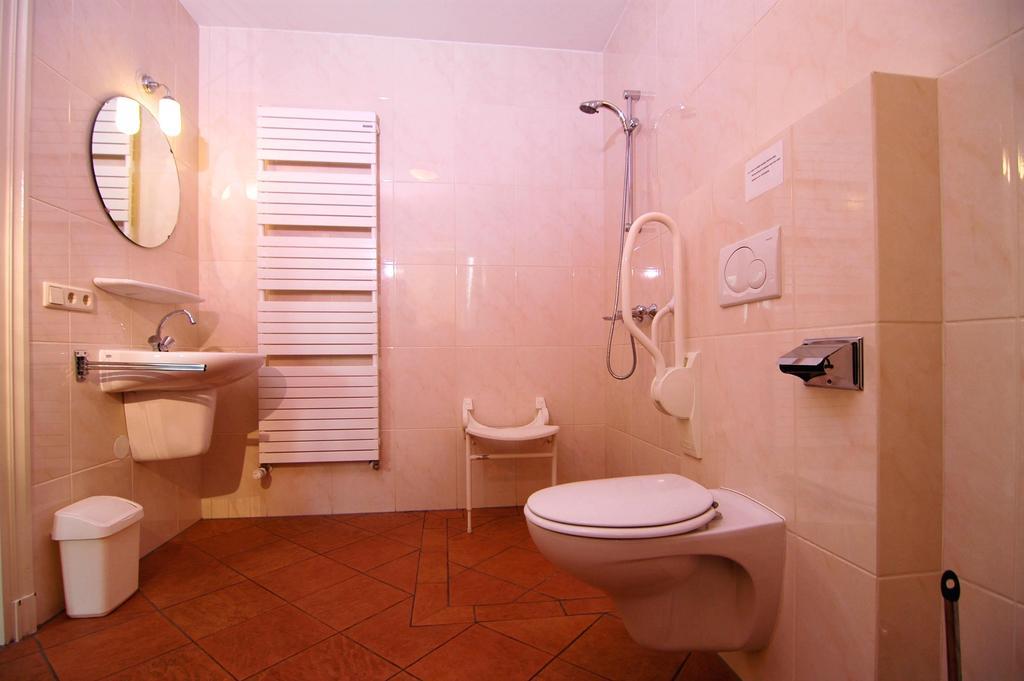 Erfgoedlogies D'Ouffenhoff Hotel Baarlo  Room photo