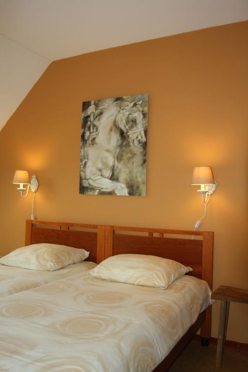 Erfgoedlogies D'Ouffenhoff Hotel Baarlo  Room photo